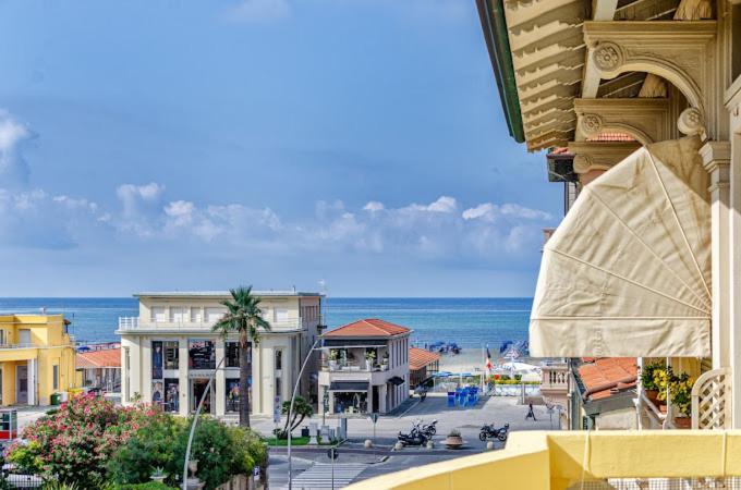 Hotel Playa Viareggio Kültér fotó